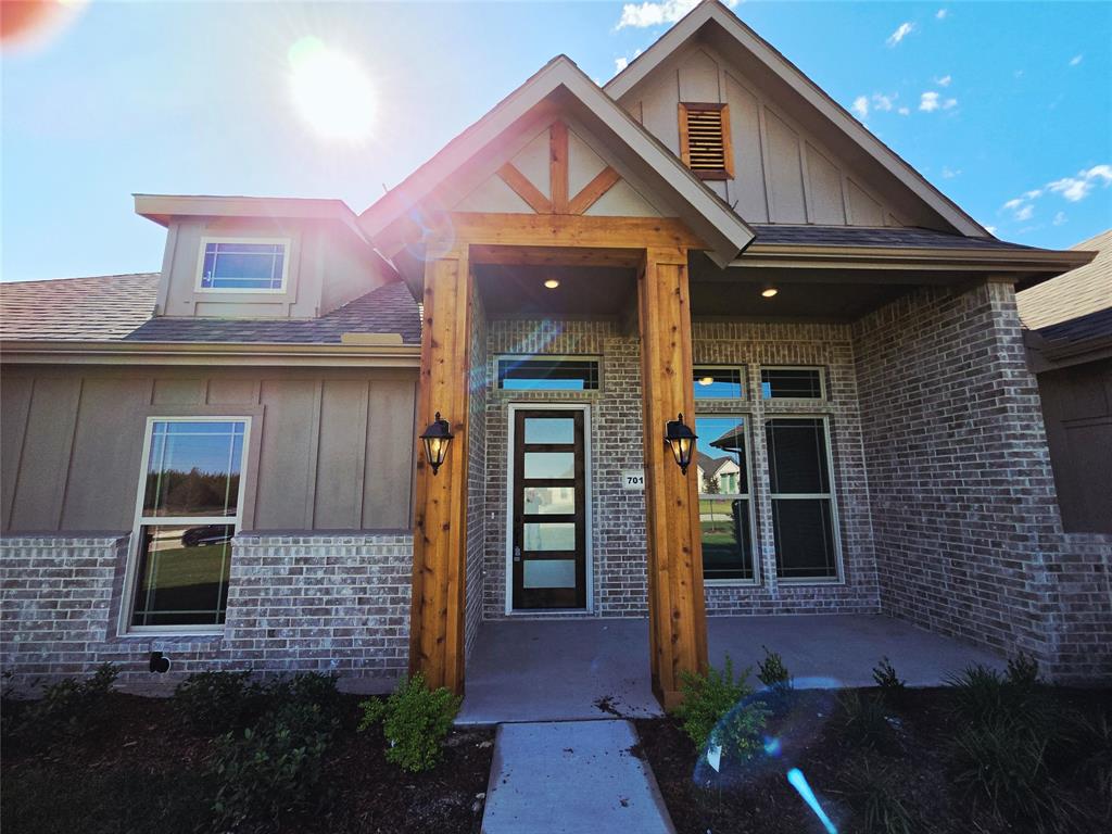 7010 Hayes Road - Photo 2