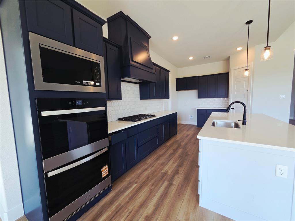 7010 Hayes Road - Photo 8
