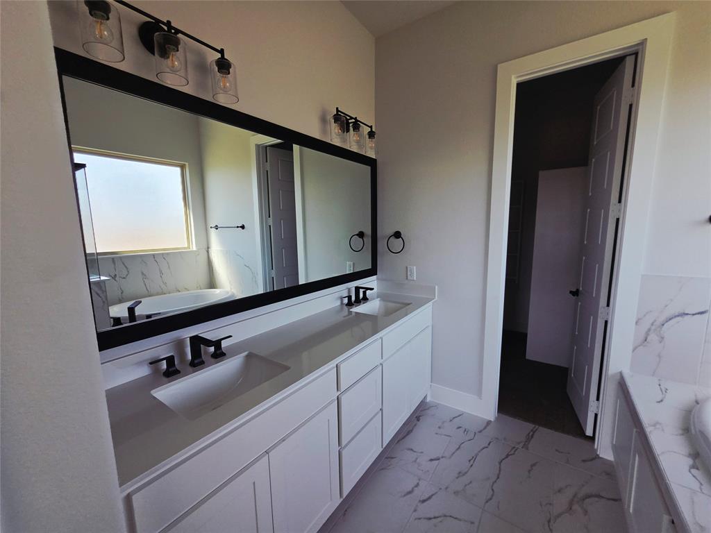 7020 Hayes Road - Photo 16