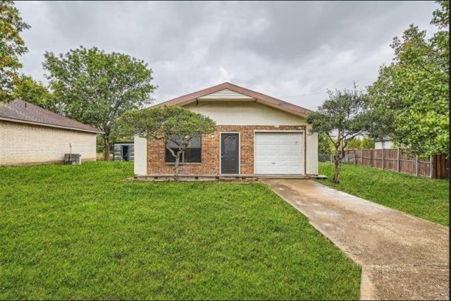 806 Prairie Creek Drive