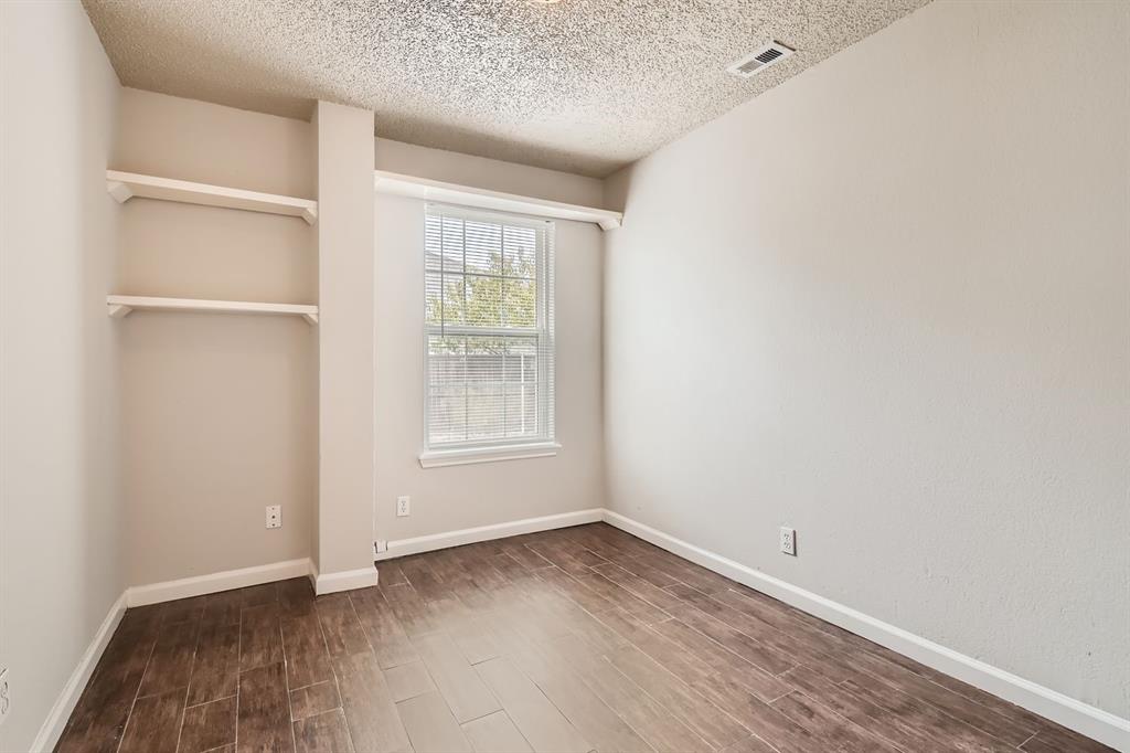 806 Prairie Creek Drive - Photo 11