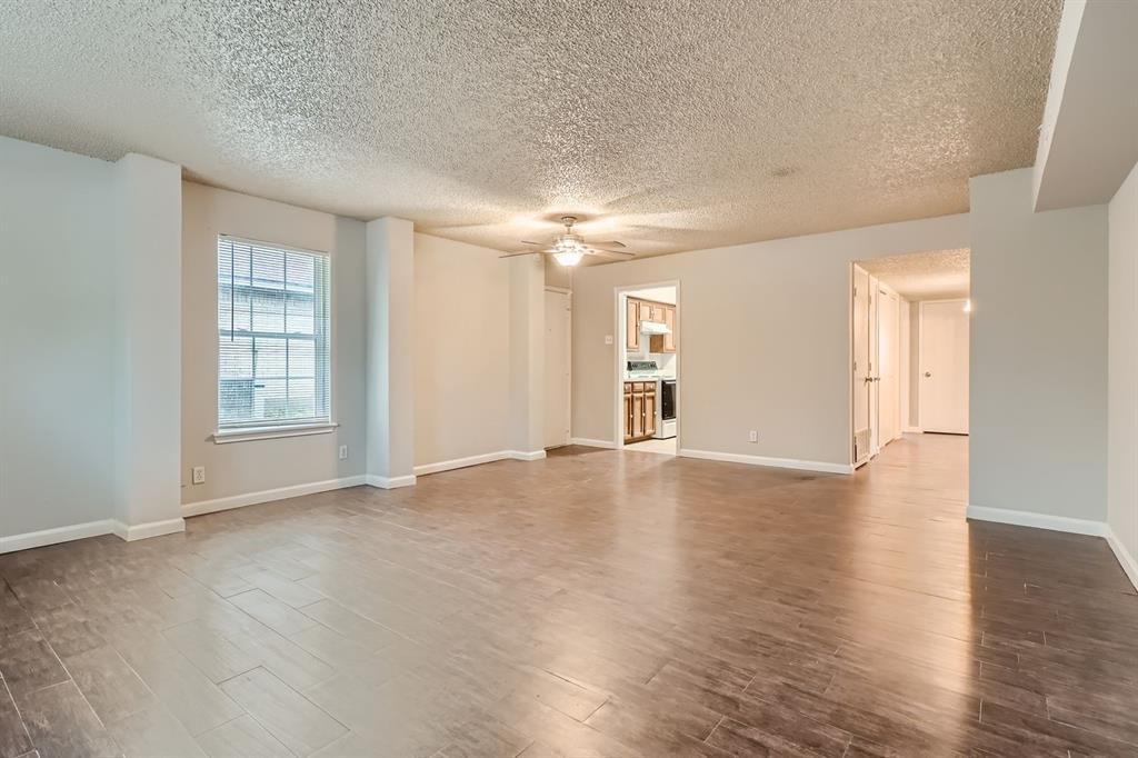 806 Prairie Creek Drive - Photo 6