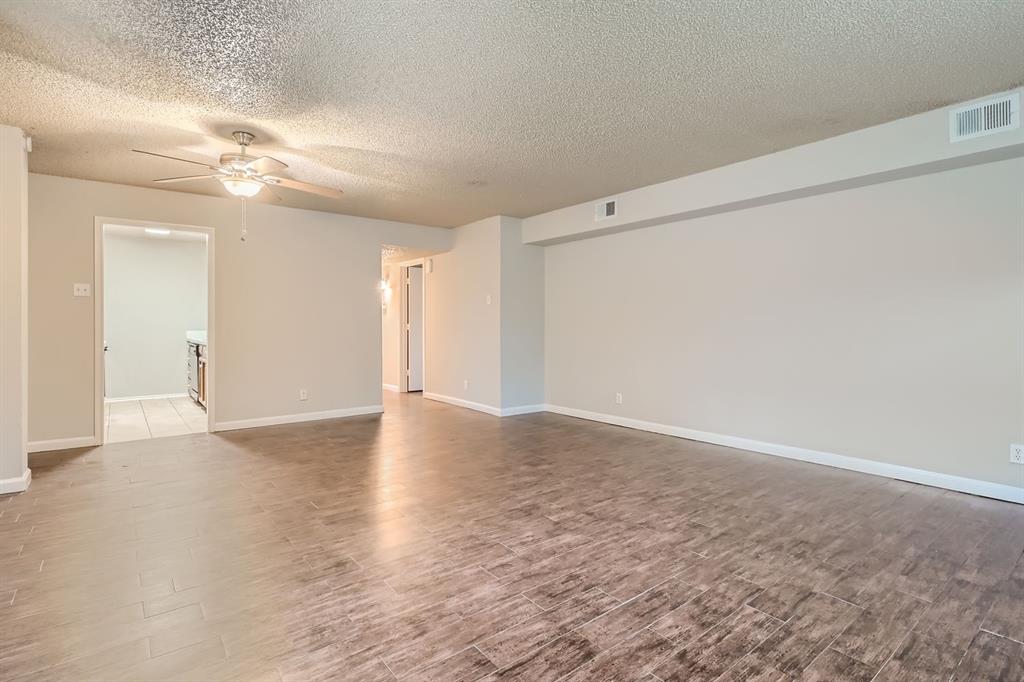806 Prairie Creek Drive - Photo 7