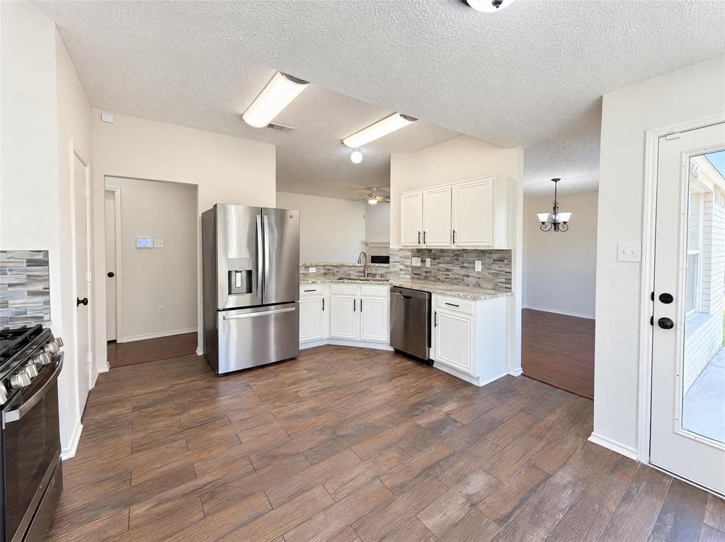 4541 Crystal Lane - Photo 10