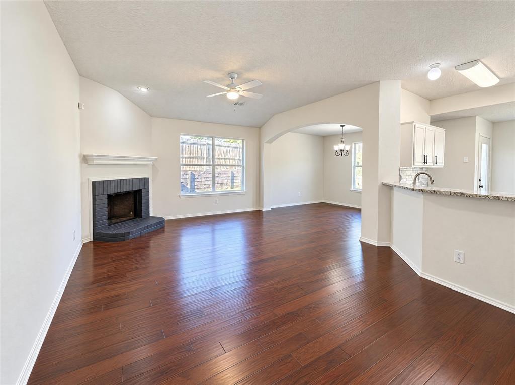 4541 Crystal Lane - Photo 2
