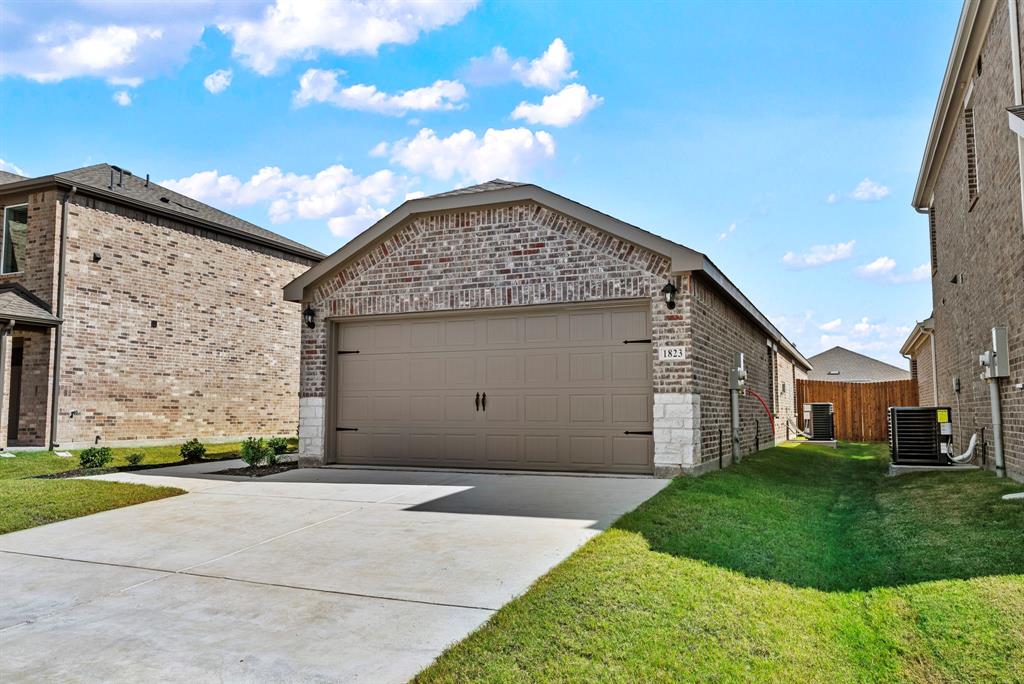 1823 Teton River Drive - Photo 2