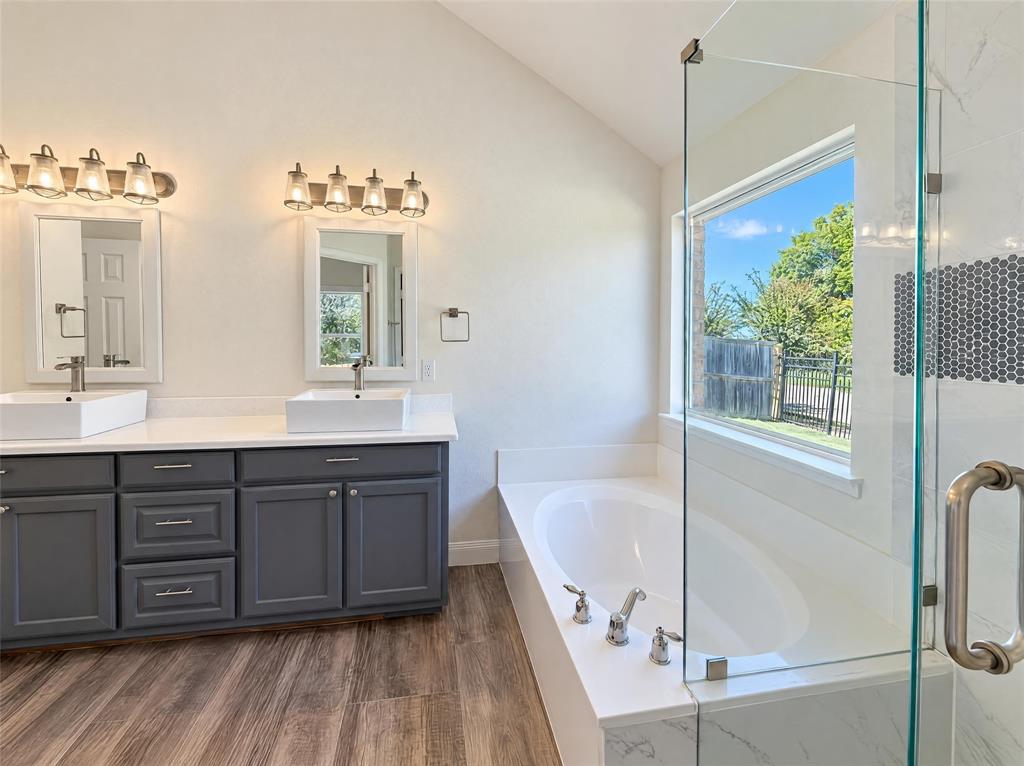 2830 Beacon Hill Drive - Photo 11