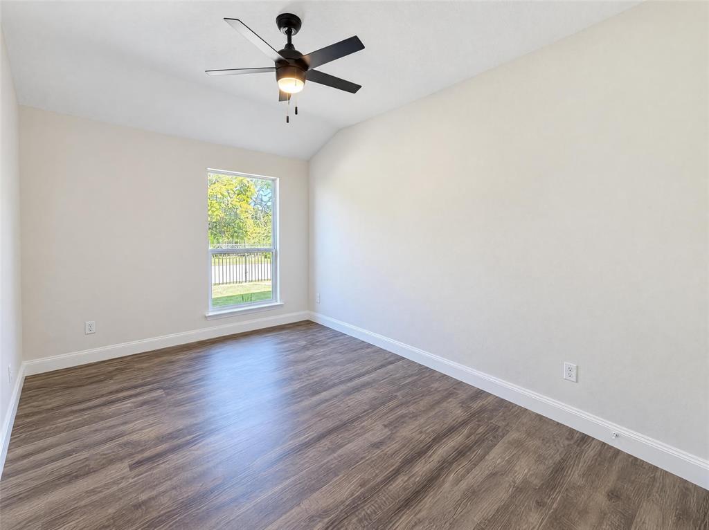 2830 Beacon Hill Drive - Photo 13
