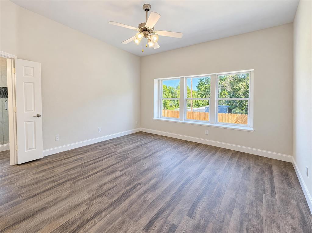 2830 Beacon Hill Drive - Photo 4