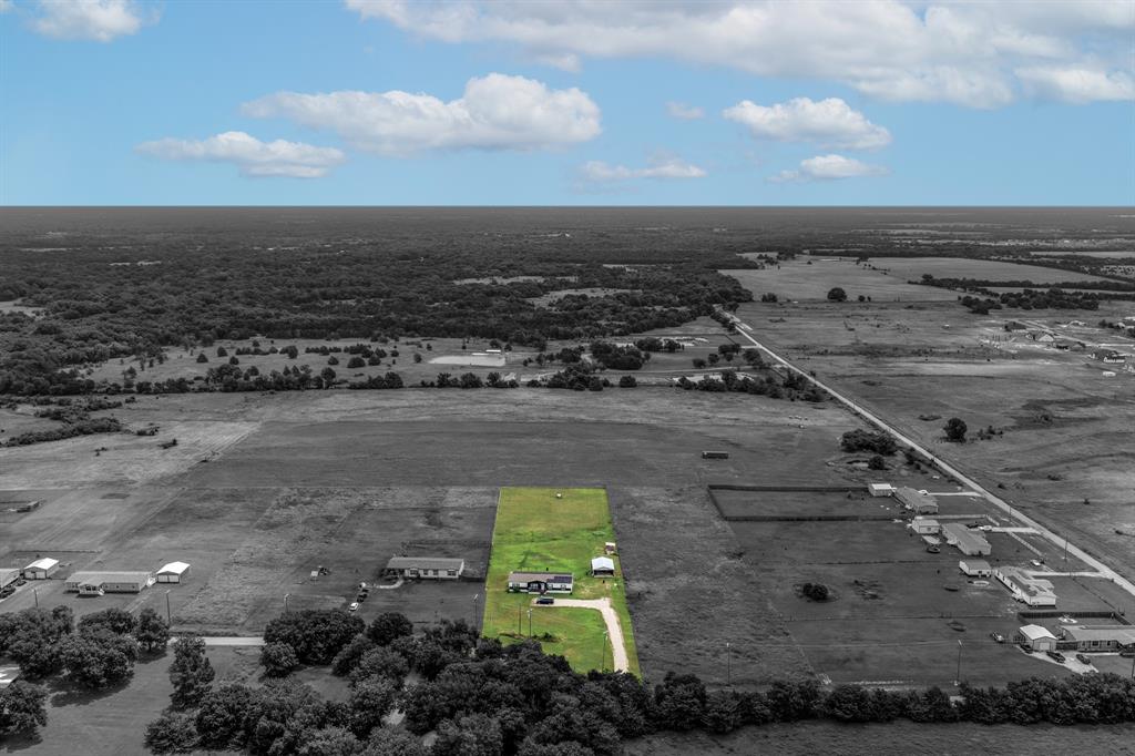 2871 County Road 1076 - Photo 2