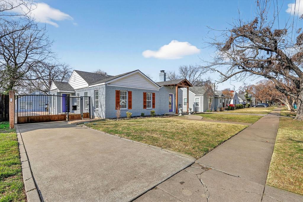 3620 Stadium Drive - Photo 2