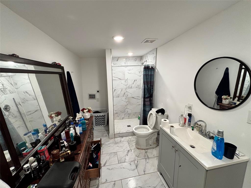 2940 Warren Avenue - Photo 3