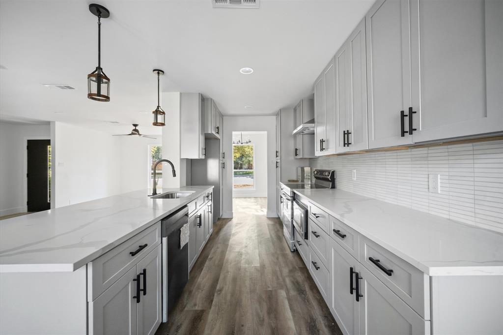 1321 E Windsor Drive - Photo 10
