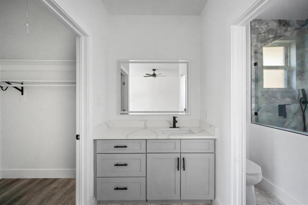 1321 E Windsor Drive - Photo 18