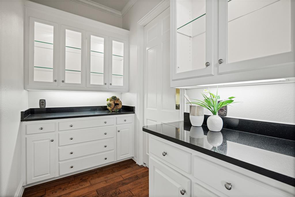 4600 Westbury Drive - Photo 15