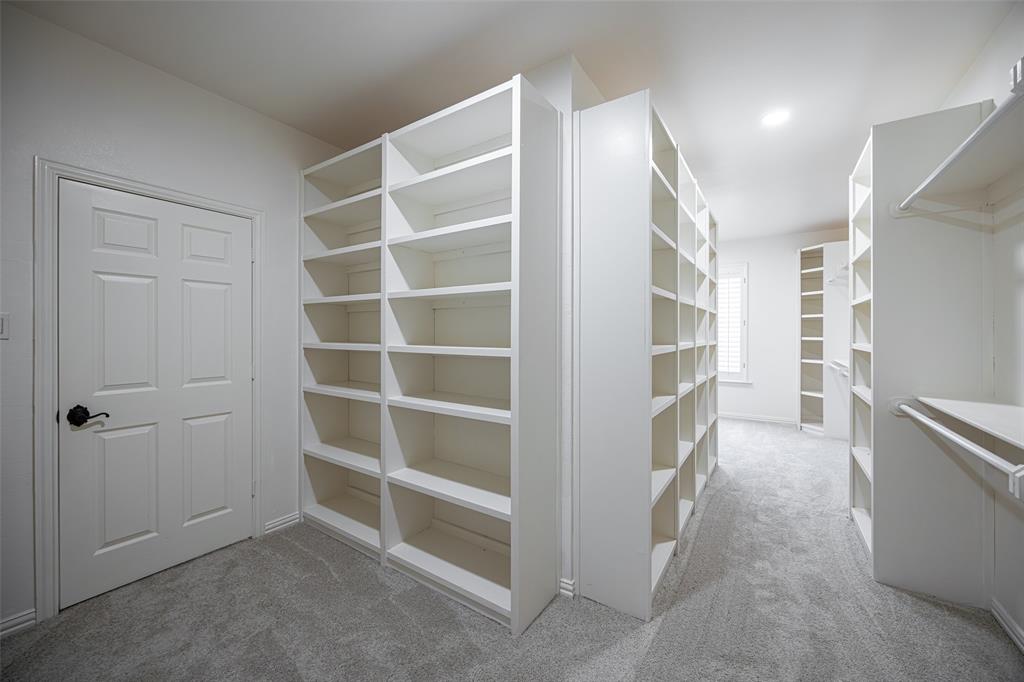 4600 Westbury Drive - Photo 32