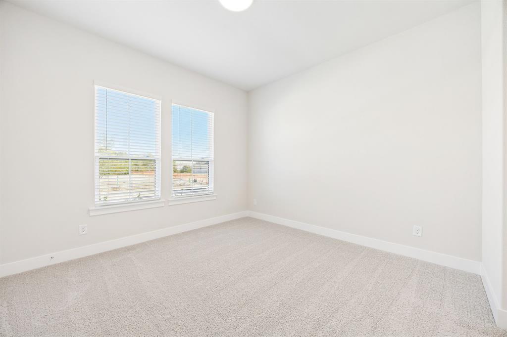 2414 Silver Spring Court - Photo 27