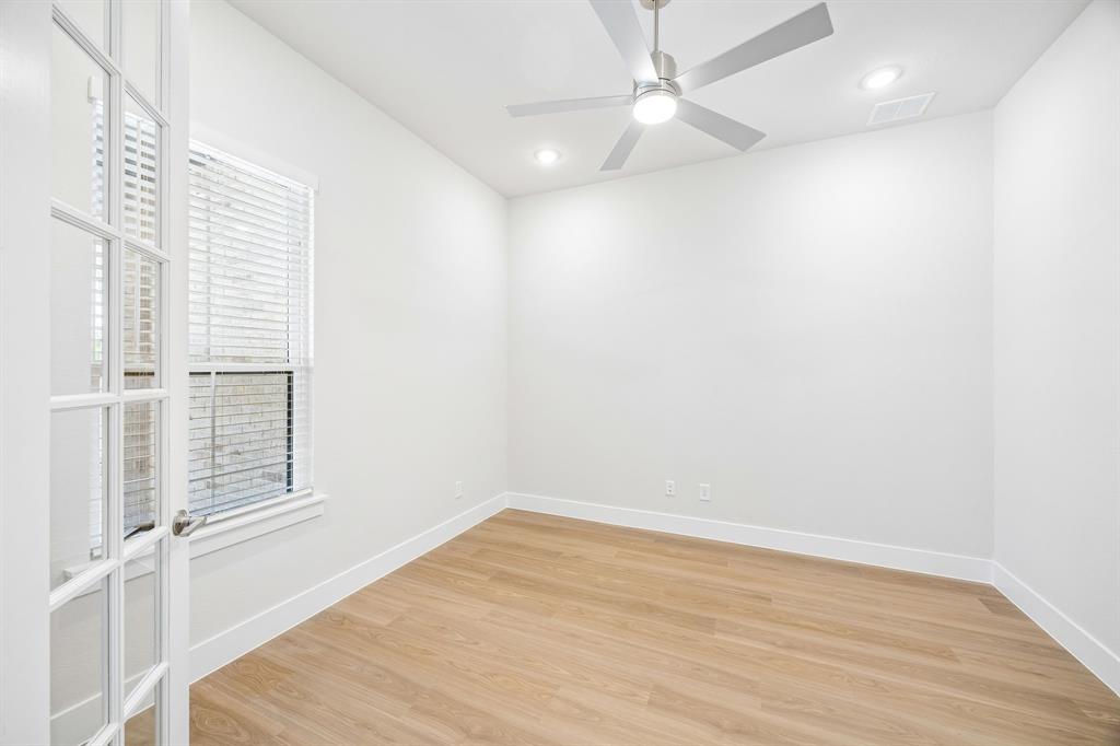 2414 Silver Spring Court - Photo 4