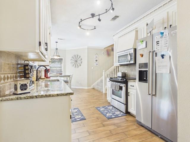 815 Lucas Drive - Photo 16
