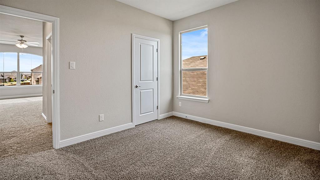 14684 SUPERNOVA Avenue - Photo 31