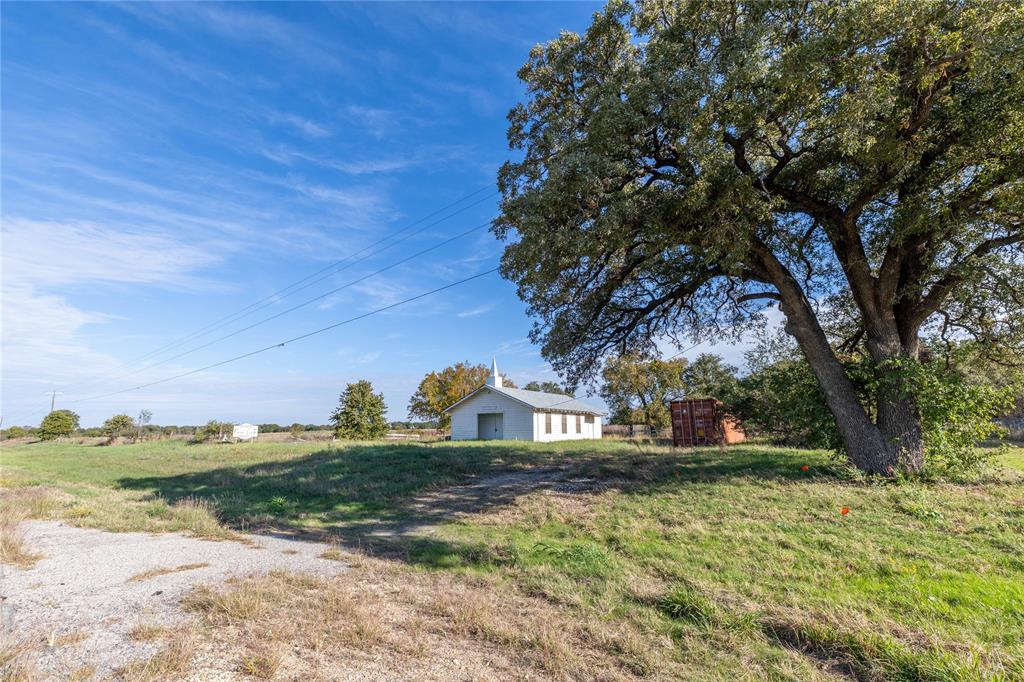 2251 Highway 6 - Photo 19