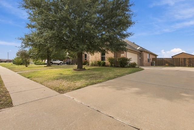 1608 Hawthorne Street - Photo 4
