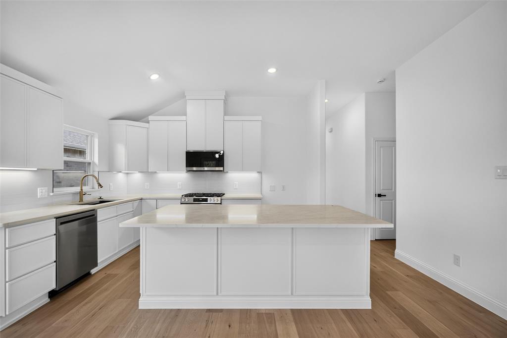3017 Hibiscus Drive - Photo 8