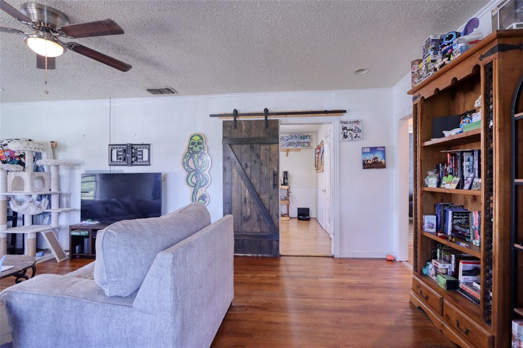 637 N 15th Street - Photo 6
