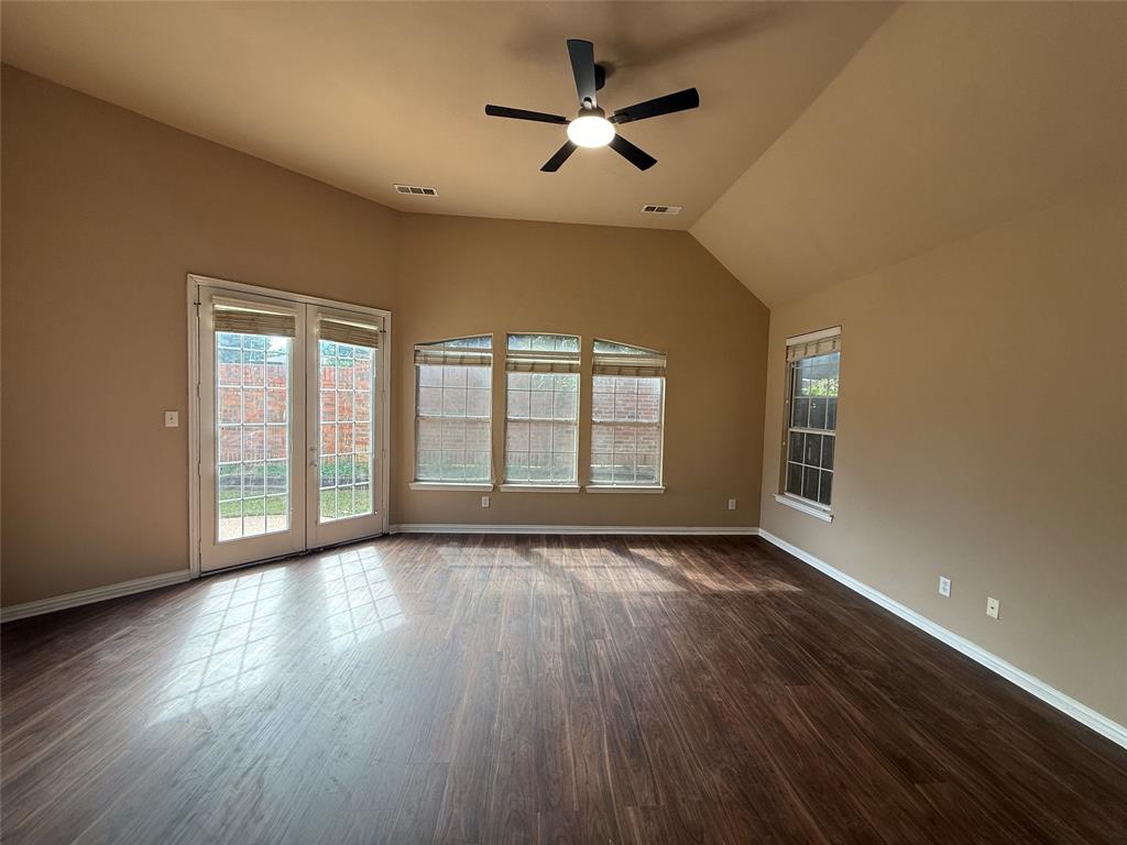 5045 Toftrees Drive - Photo 8