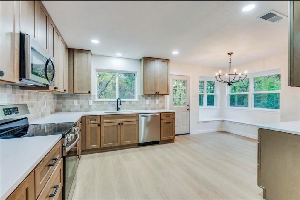 1250 Cedar Circle - Photo 4