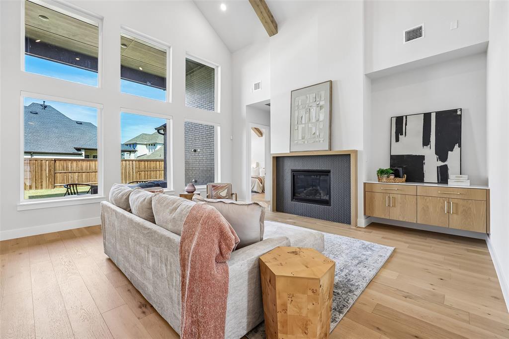 4670 Mayfield Drive - Photo 3