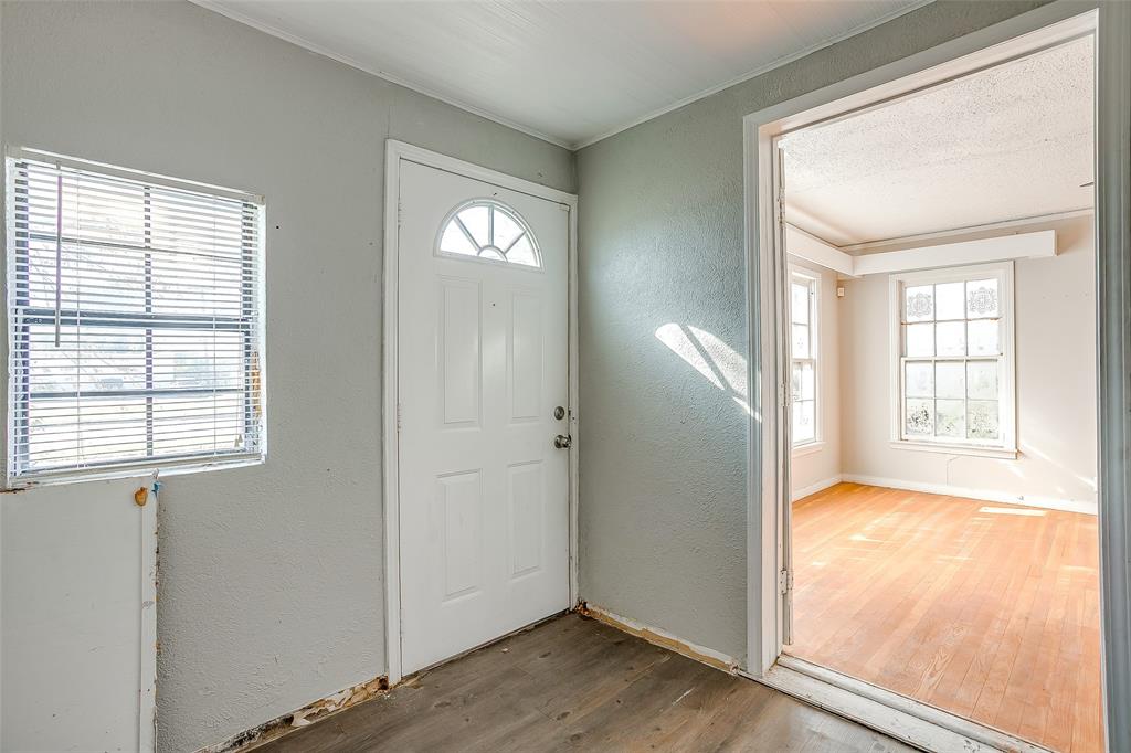 7900 Raymond Avenue - Photo 10