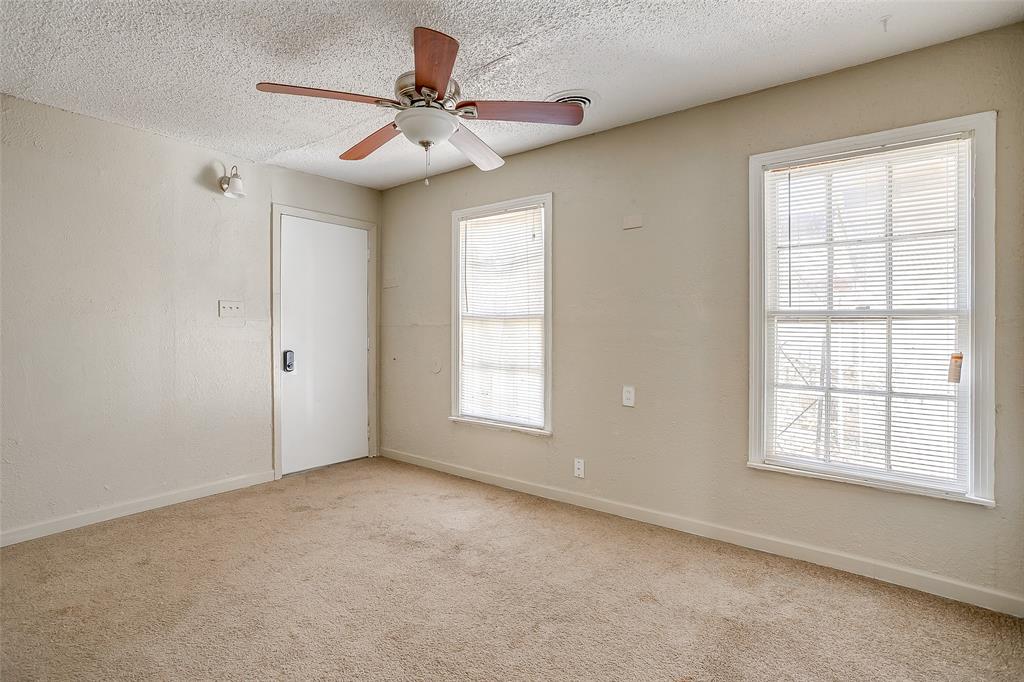 7900 Raymond Avenue - Photo 16