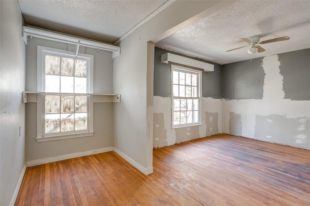7900 Raymond Avenue - Photo 6
