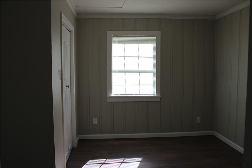 4605 Hillside Avenue - Photo 5