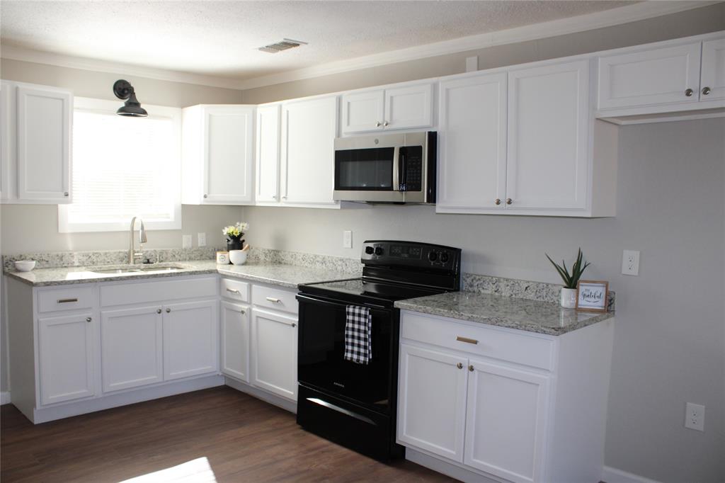 4605 Hillside Avenue - Photo 8