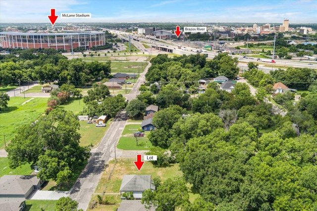 1000 & 1002 E Calhoun Avenue