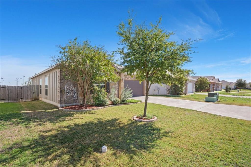 1427 Shadow Hill Lane - Photo 3