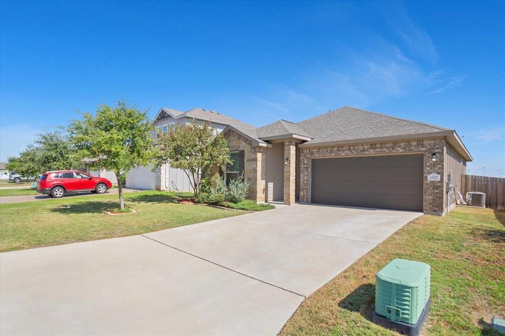 1427 Shadow Hill Lane - Photo 4