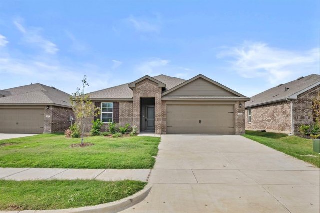 4004 Thistle Hill