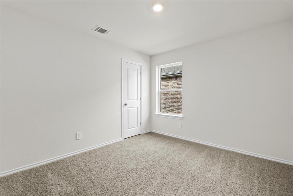 4004 Thistle Hill - Photo 10