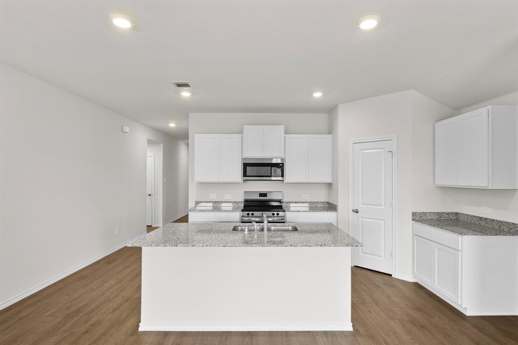 4004 Thistle Hill - Photo 13
