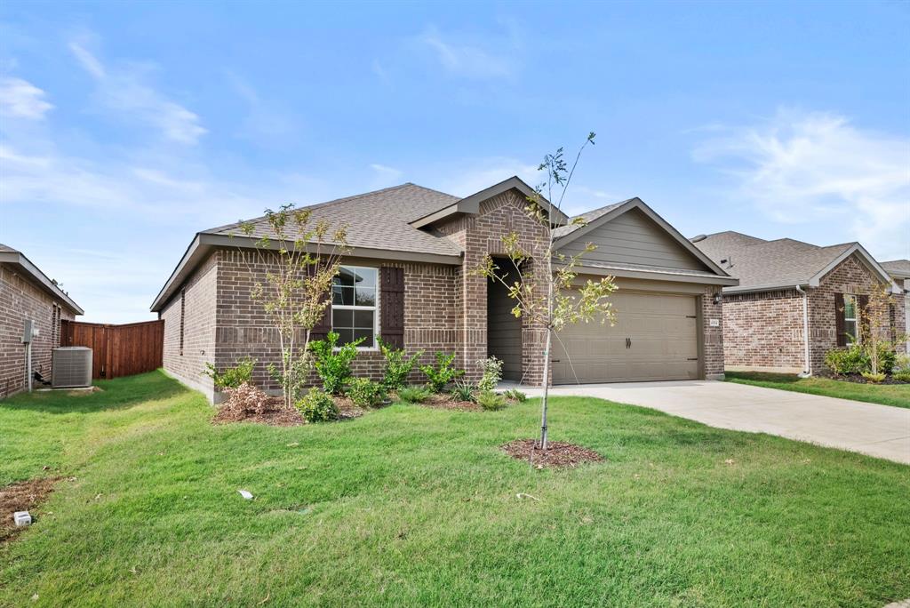 4004 Thistle Hill - Photo 2