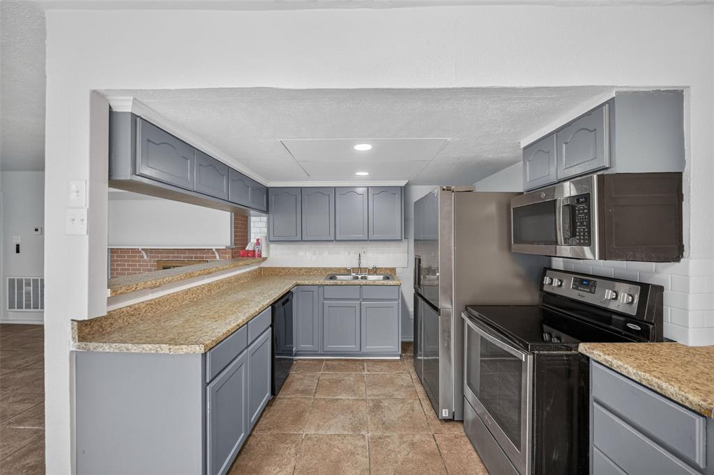 3205 Galaxie Drive - Photo 13