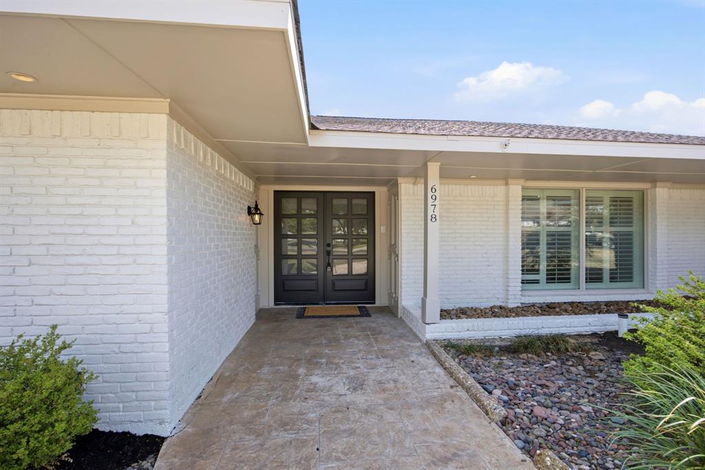 6978 Pemberton Drive - Photo 4