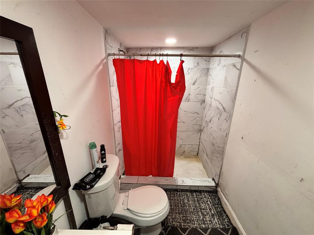 2917 Lenway Street - Photo 8