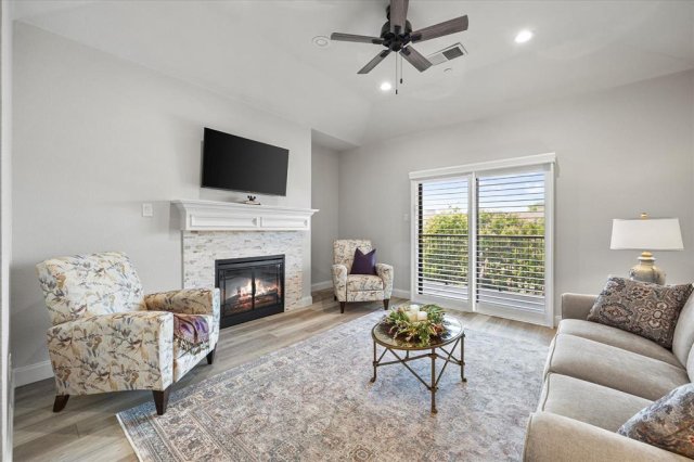 1873 Signal Ridge Place