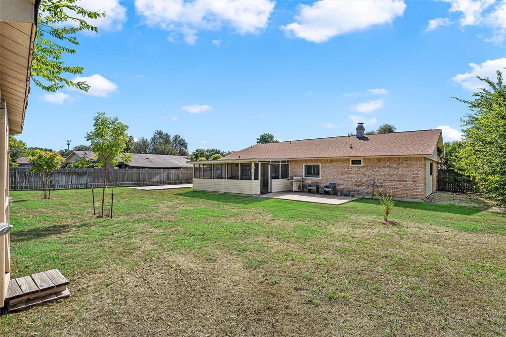 2110 Carnation Lane - Photo 24