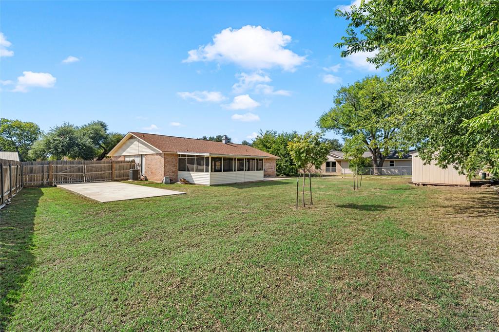 2110 Carnation Lane - Photo 25