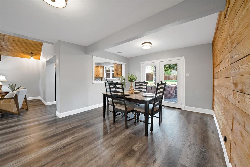 306 E Rochelle Boulevard - Photo 12